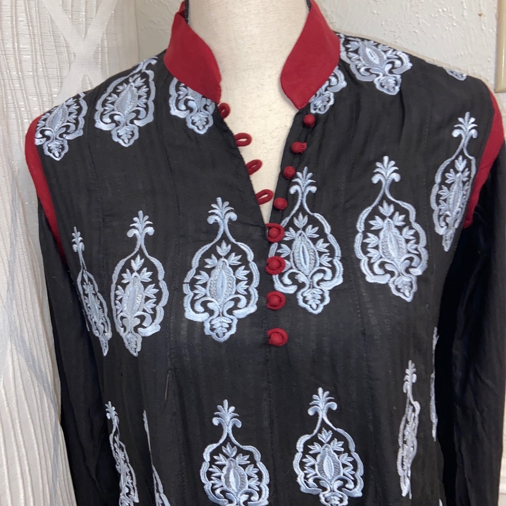 Pakistani Indian Three Piece Embroidered Suit.Brand Gul Ahmed.